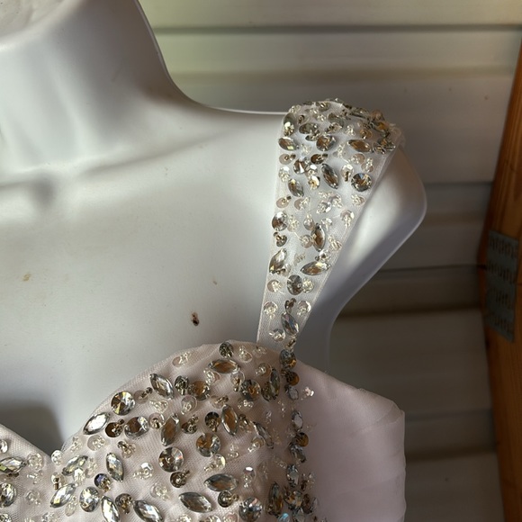 New with tags!!Prom dress - Picture 3 of 7